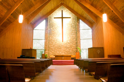 Почему важно посещать церковь?